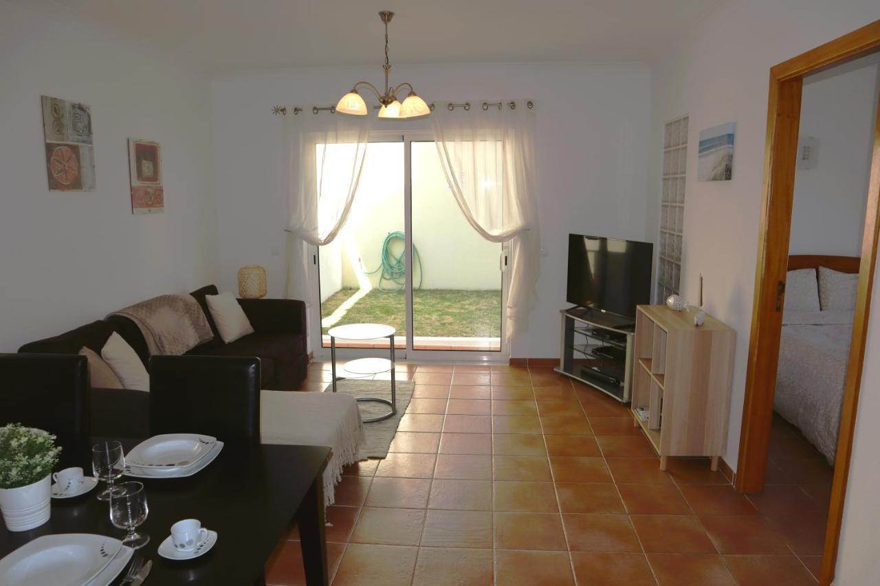 Apartamento Nathalie A 100M Da Praia 卡武埃鲁 外观 照片