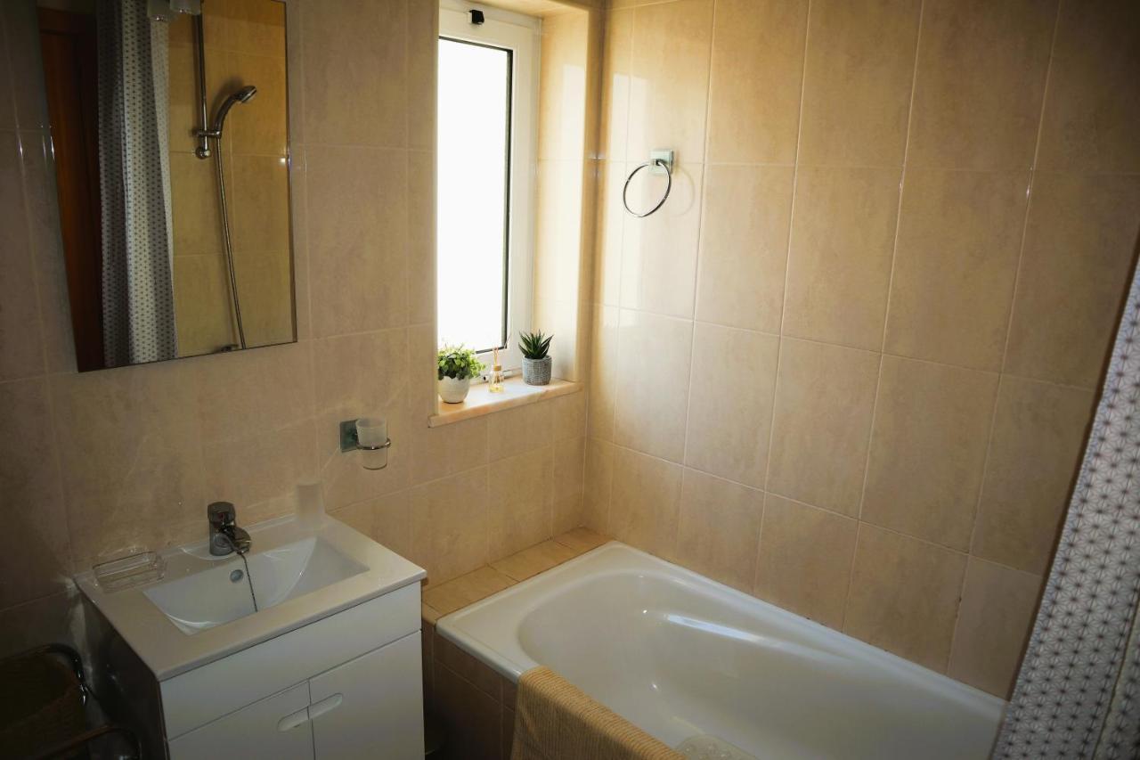 Apartamento Nathalie A 100M Da Praia 卡武埃鲁 外观 照片