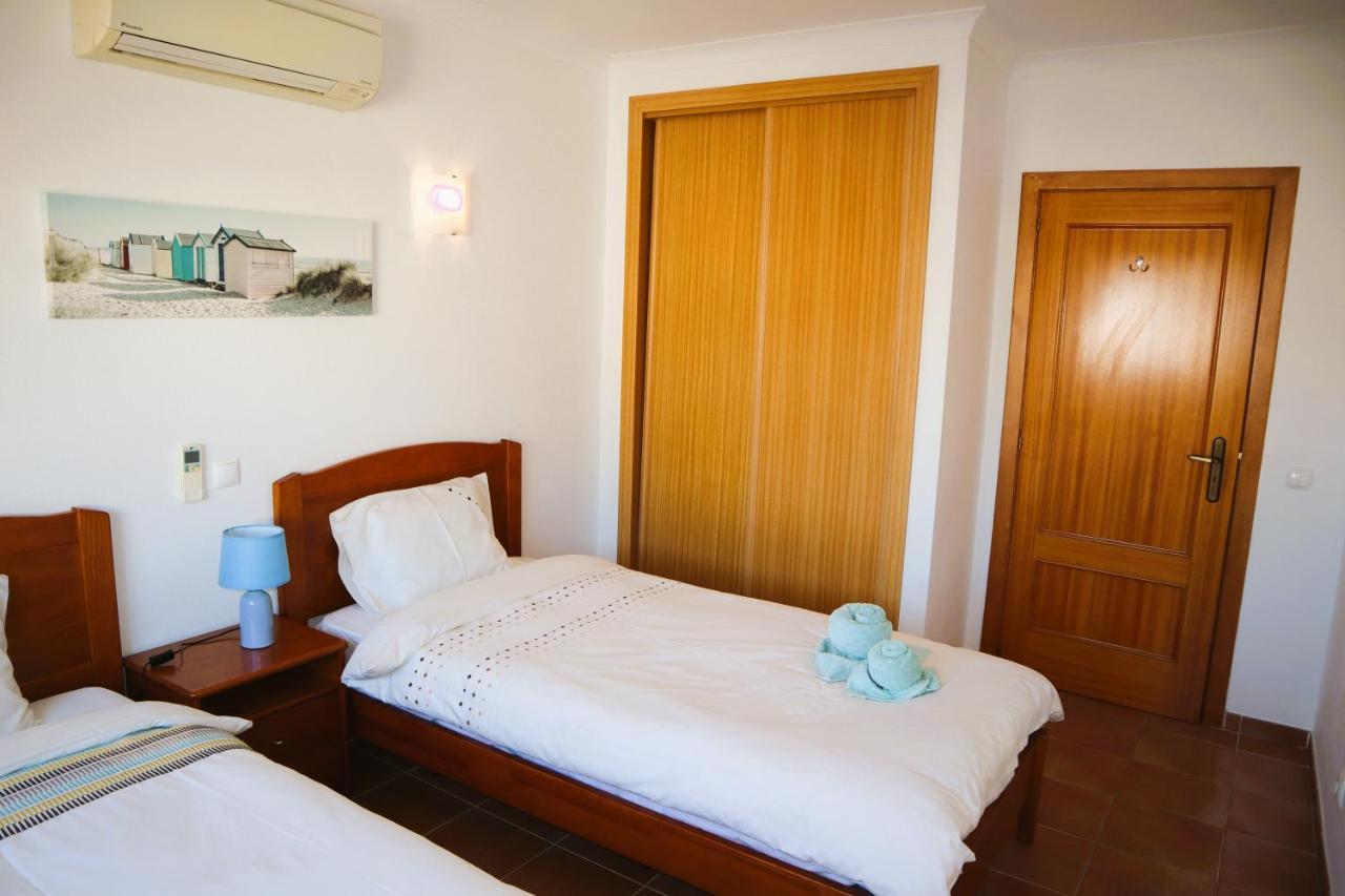 Apartamento Nathalie A 100M Da Praia 卡武埃鲁 外观 照片